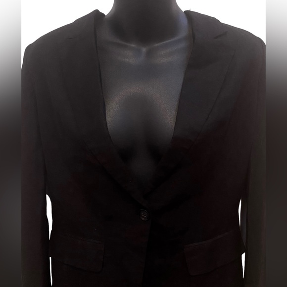 🔸SALE🔸 Black Blazer - Picture 5 of 9